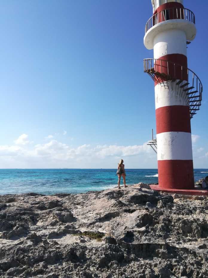 Faro de Punta Cancún